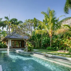 https://maya-sayang-private-pool-villas-spa.hotelsseminyak.net